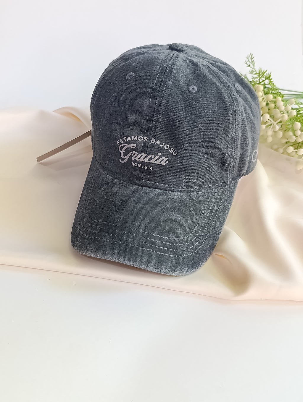Keppi denim prelavado "Bajo su Gracia"