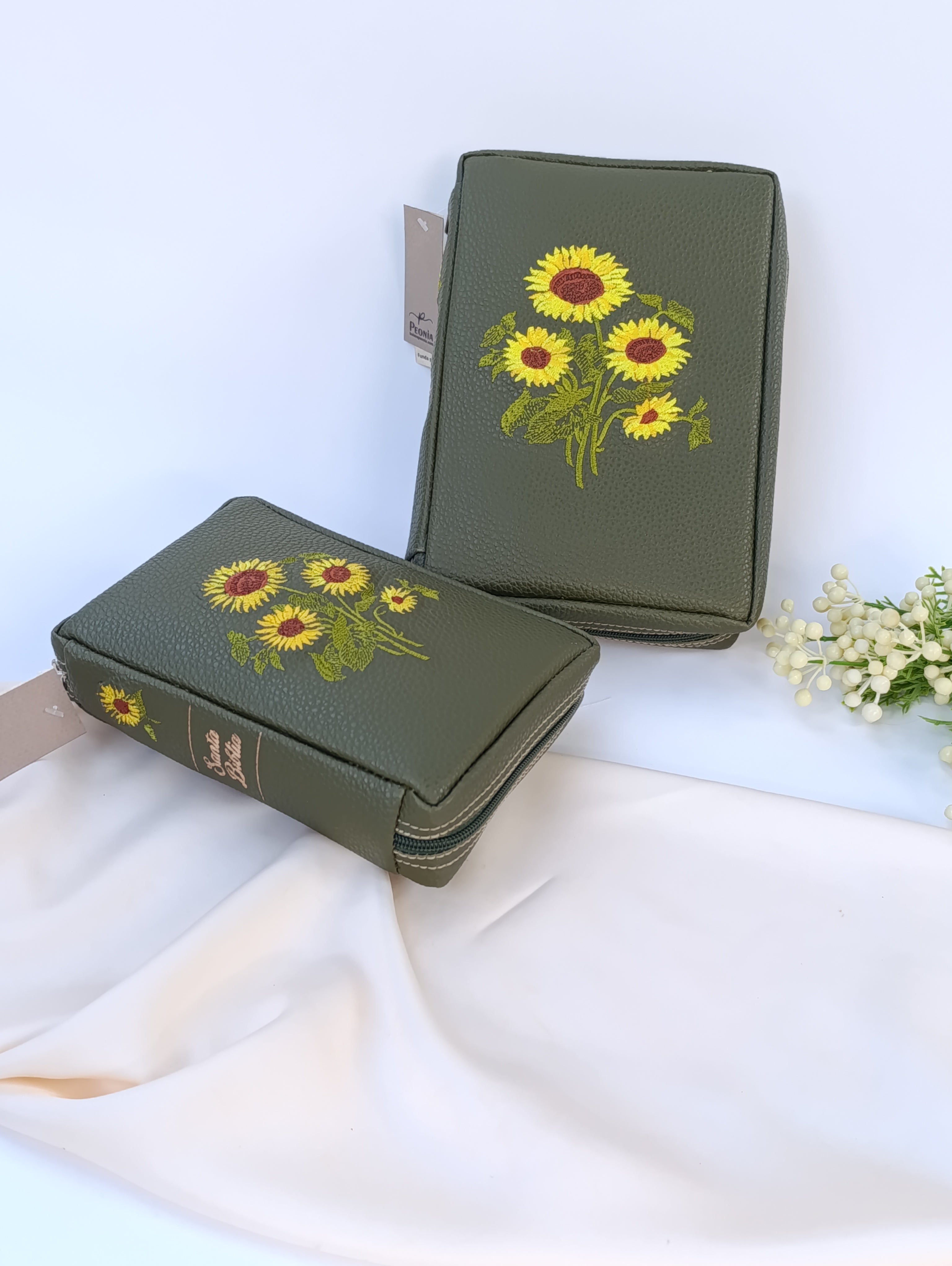 Funda para Biblia Luxe bordada Girasoles