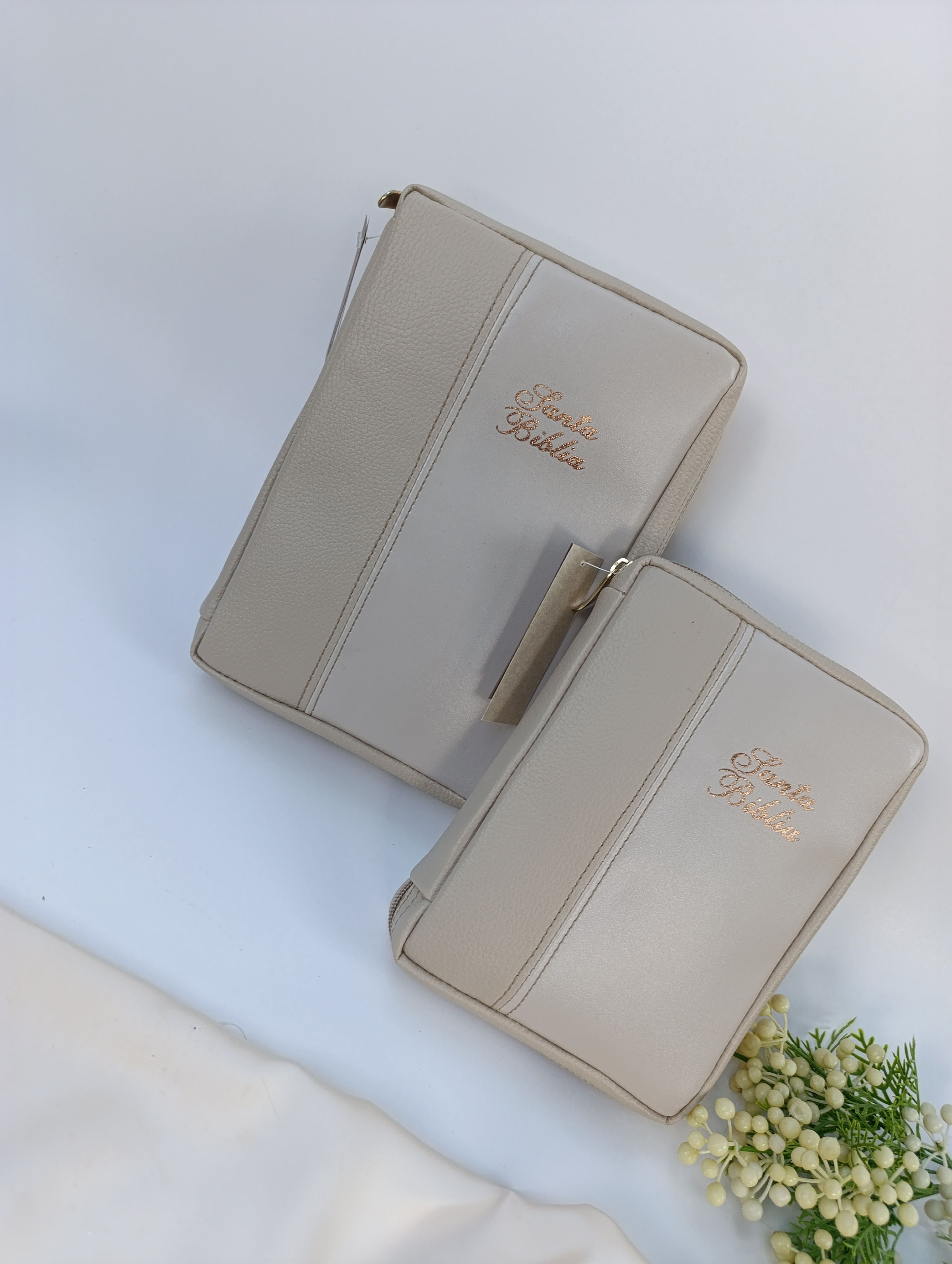Funda para Biblia Classic color Beige Claro