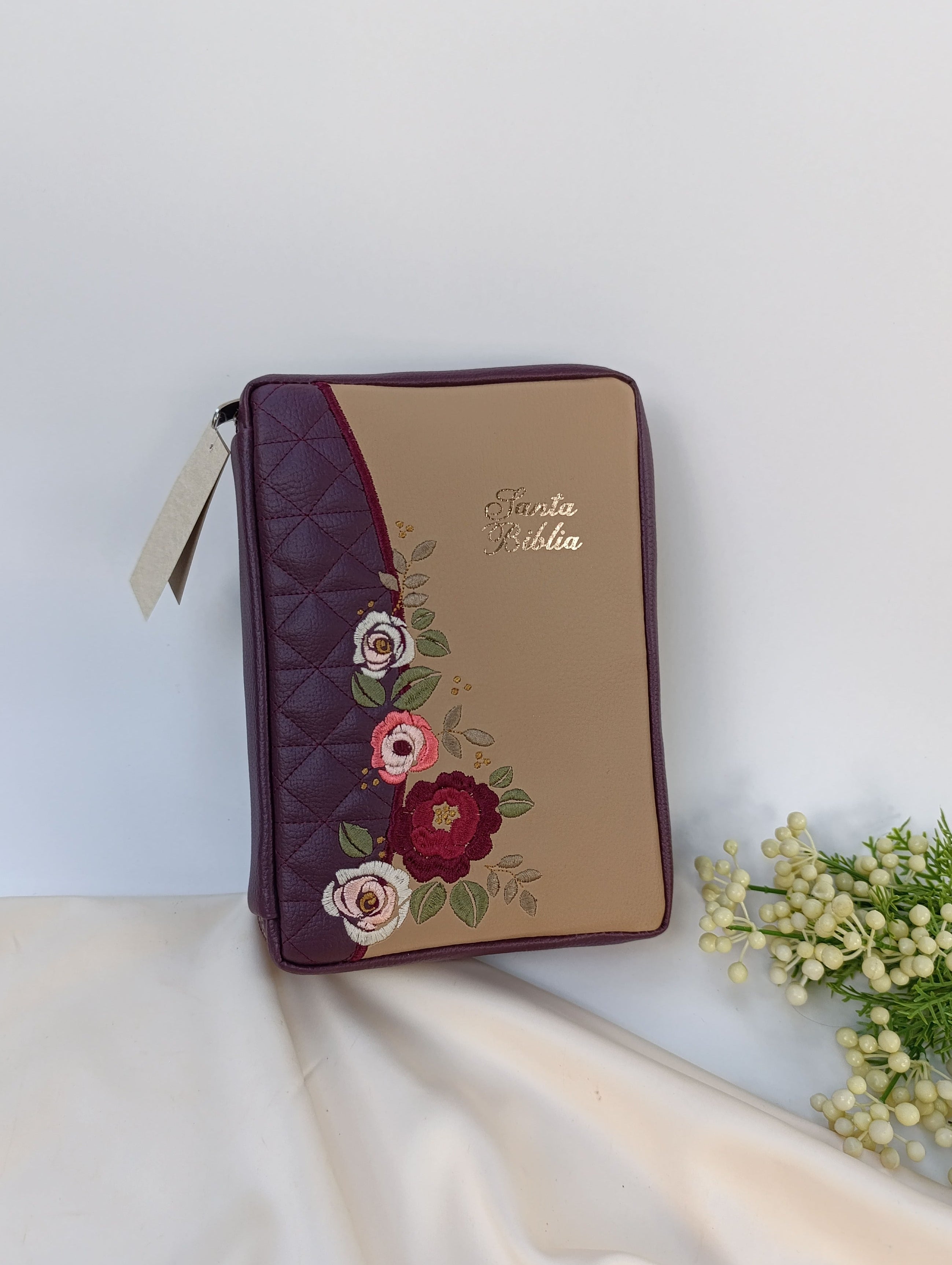 Funda para Biblia Luxe Bordada color Borravino