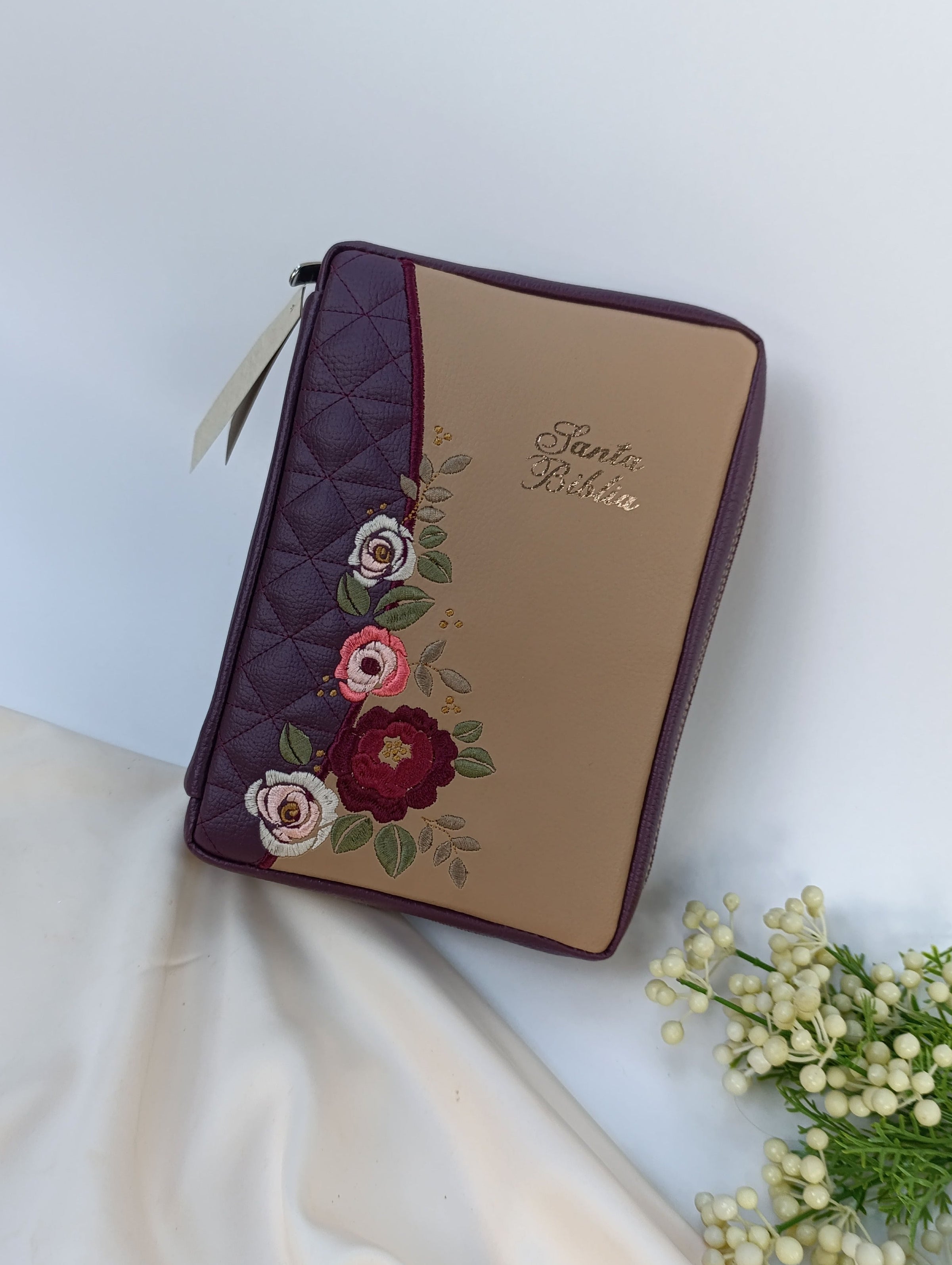 Funda para Biblia Luxe Bordada color Borravino