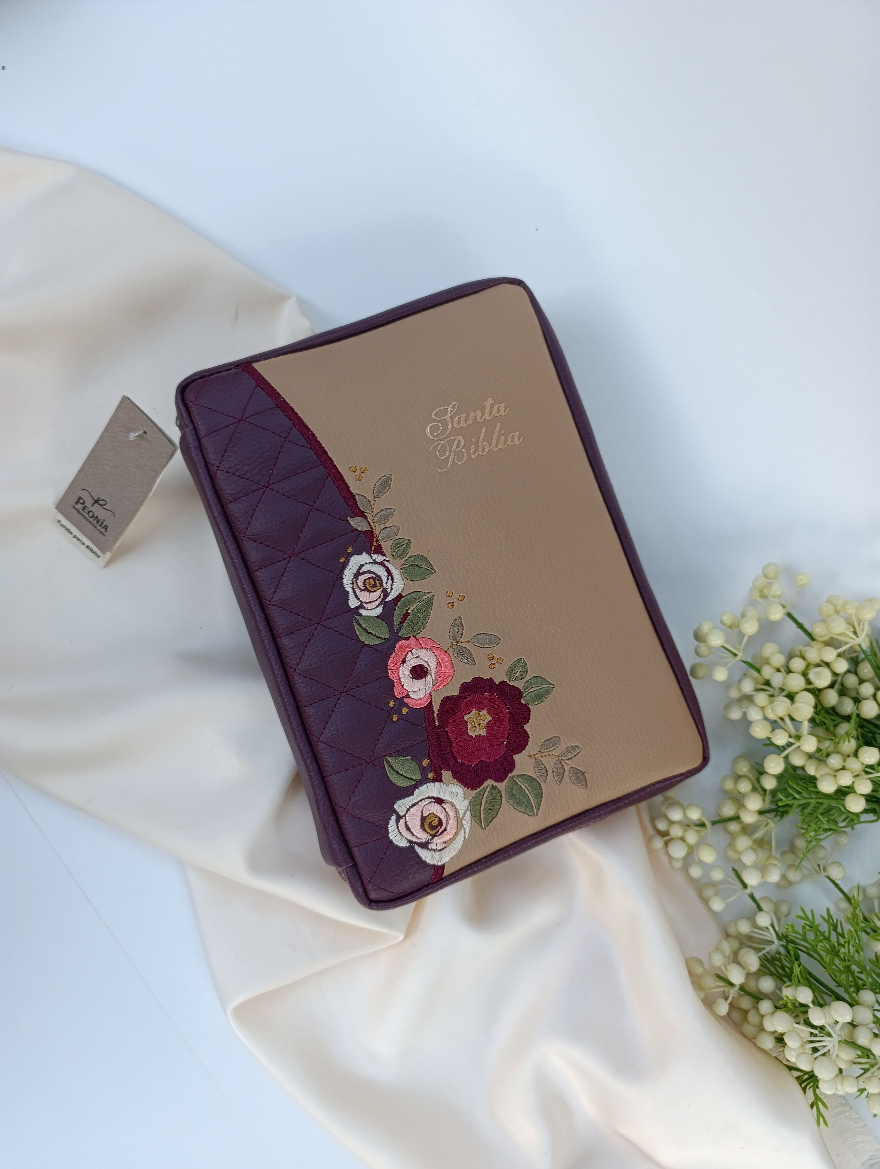 Funda para Biblia Luxe Bordada color Borravino