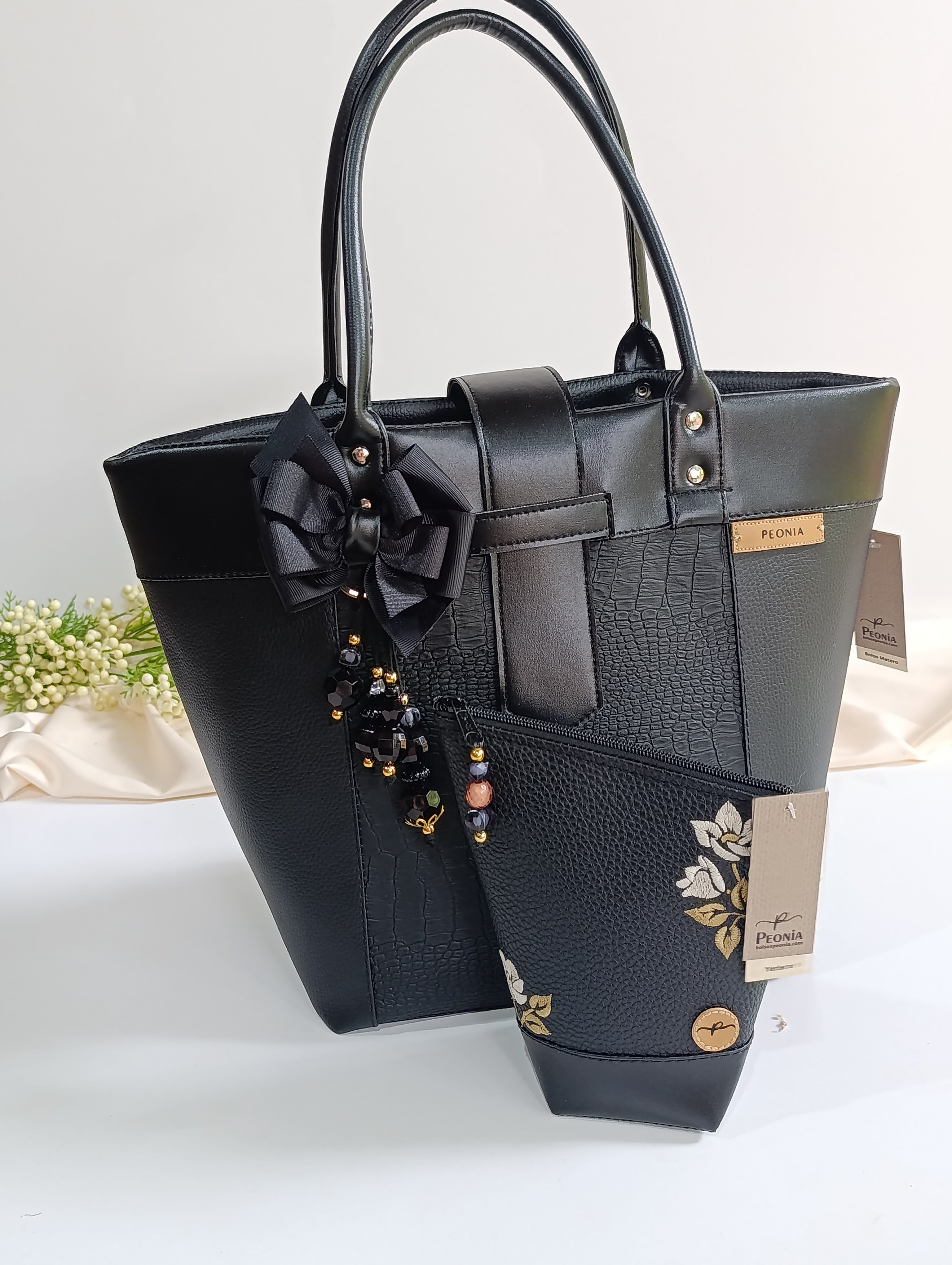 Bolso porta Mate Eleganzza color Negro Crocco
