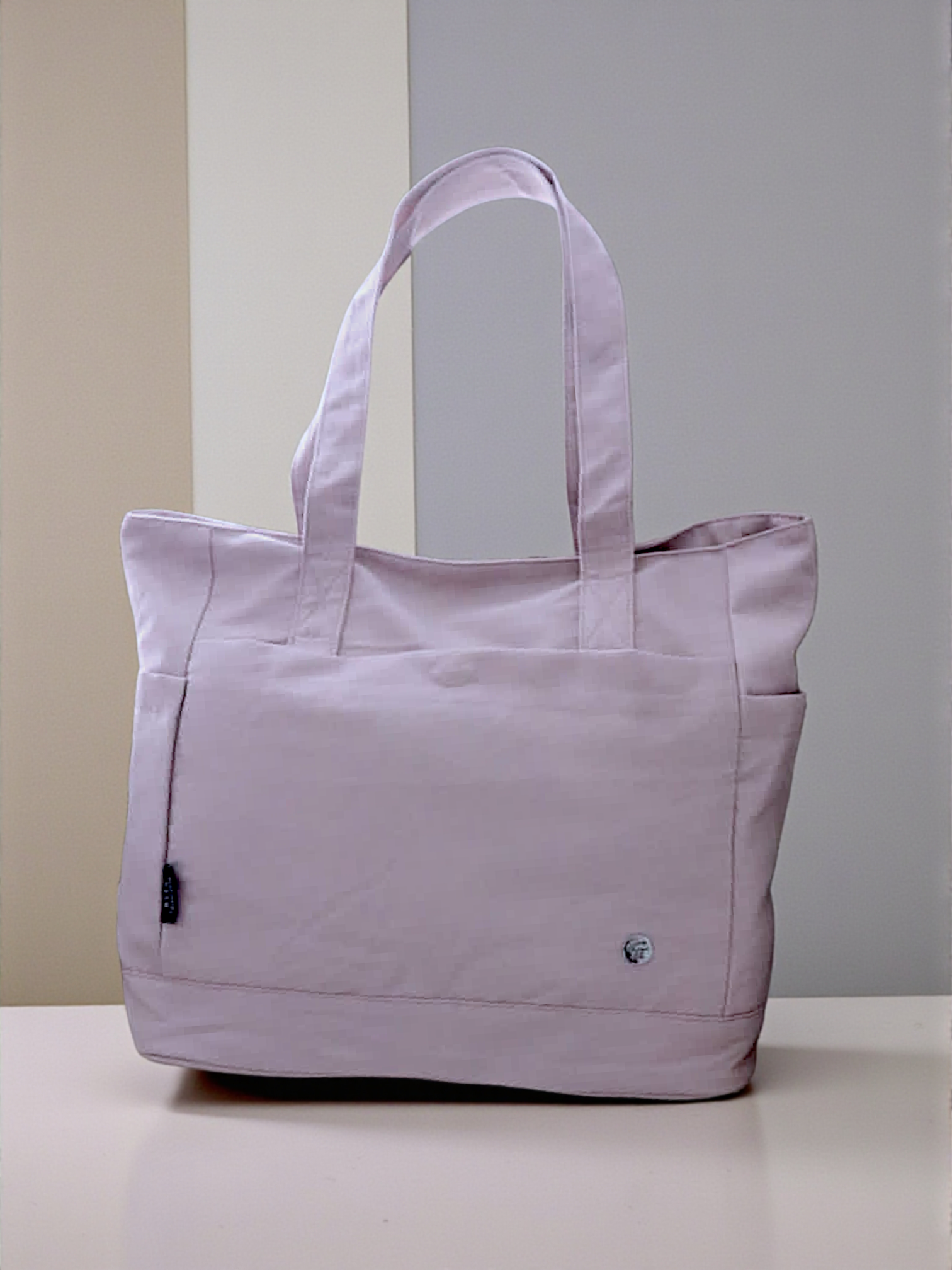 Tote Urban Essential – Disponible en Múltiples Colores
